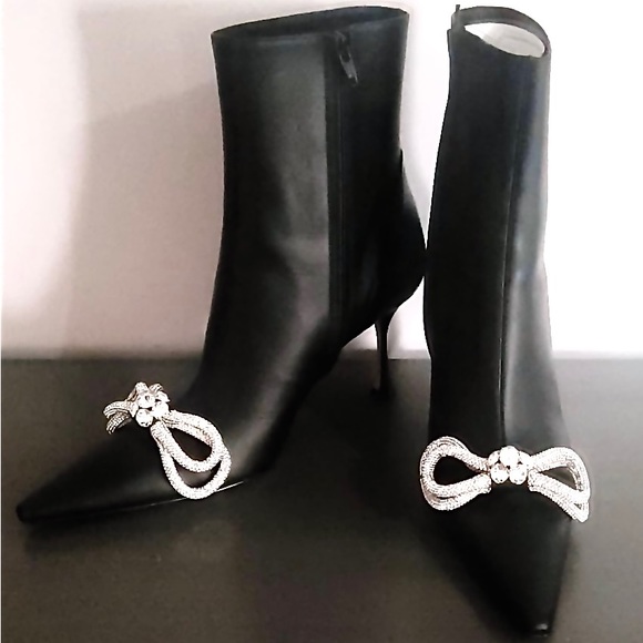 Women’s MACH & MACH Heeled Boots - Picture 3 of 5